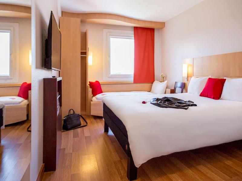Ibis Hotel Plzen - Oda