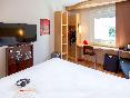 Ibis Hotel Plzen oda fotoğrafı