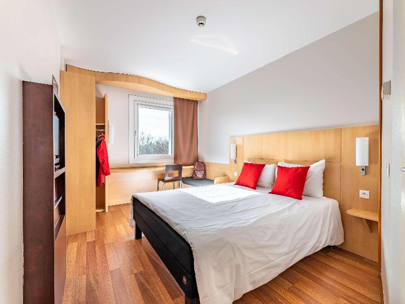 Ibis Hotel Plzen - Oda