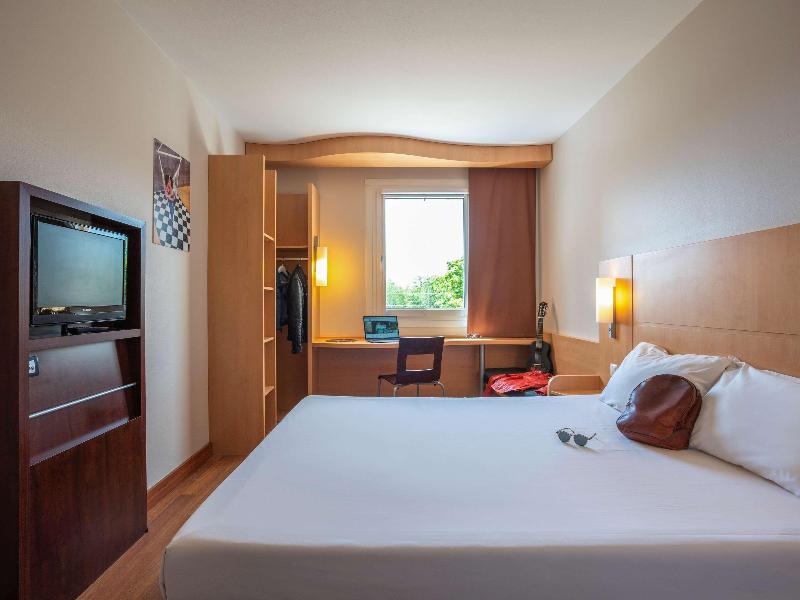 Ibis Hotel Plzen - Oda