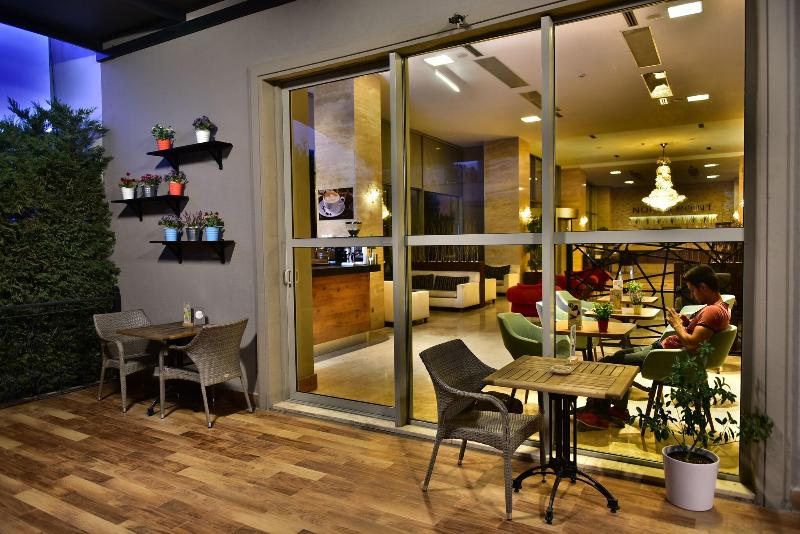 North Point Denizli - Teras