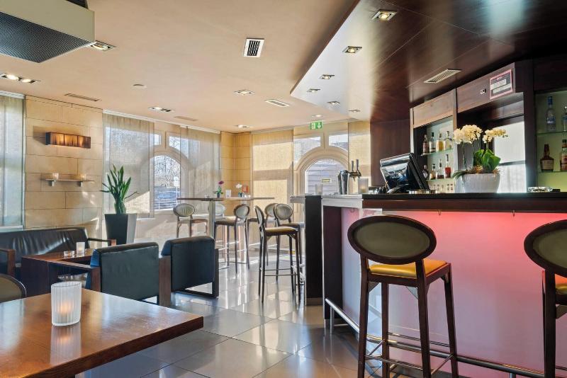 Hotel Conti - Lobi