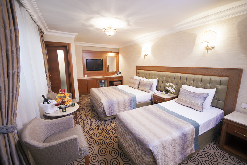 Hotel Grand Asiyan - Oda