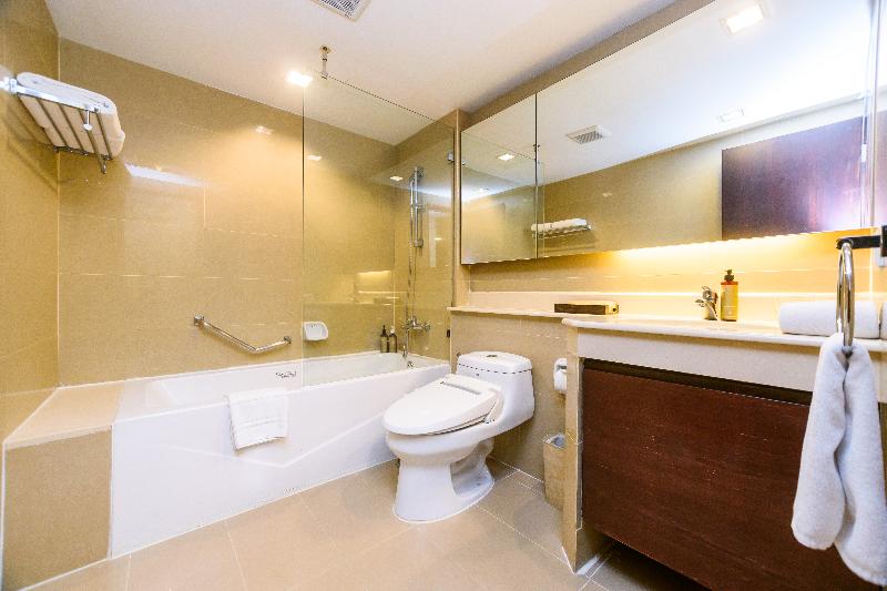Lohas Residences Sukhumvit - Oda