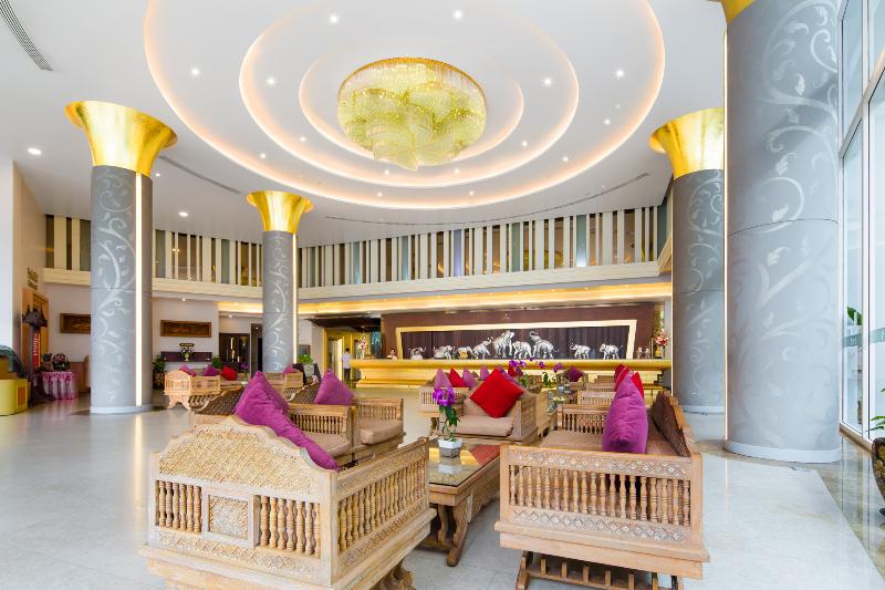 Aiyara Grand Hotel Pattaya - Lobi