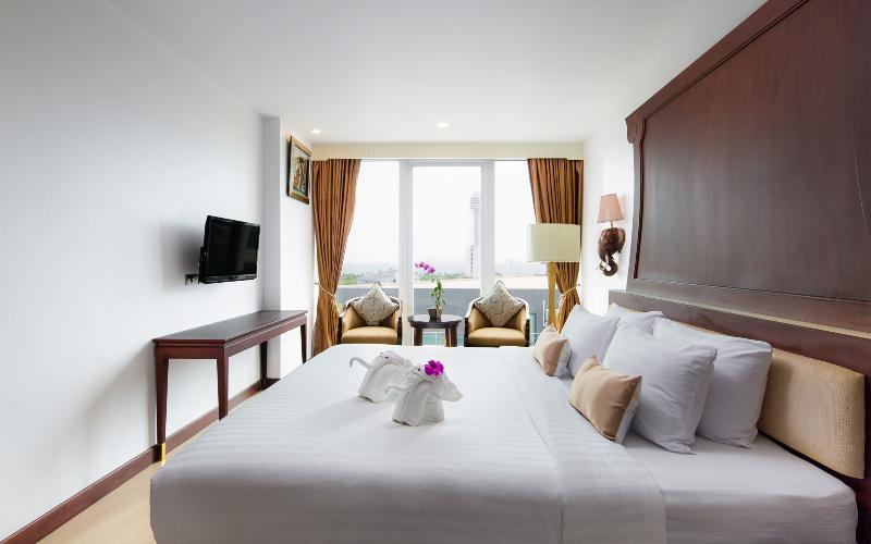 Aiyara Grand Hotel Pattaya - Oda