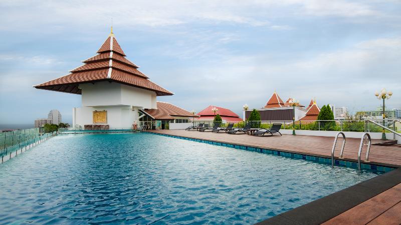 Aiyara Grand Hotel Pattaya - Havuz