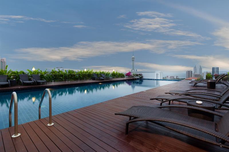 Aiyara Grand Hotel Pattaya - Havuz