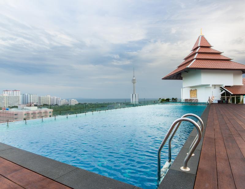 Aiyara Grand Hotel Pattaya - Havuz