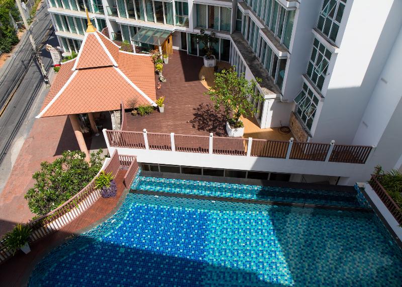 Aiyara Grand Hotel Pattaya - Havuz