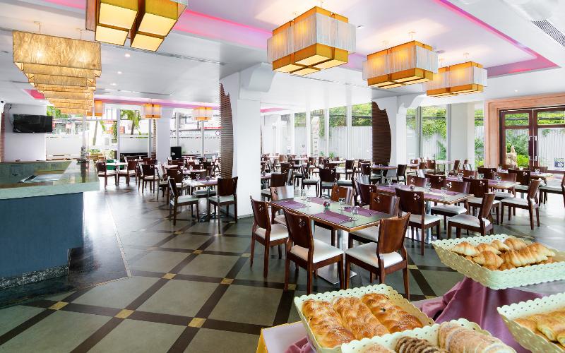 Aiyara Grand Hotel Pattaya - Restoran