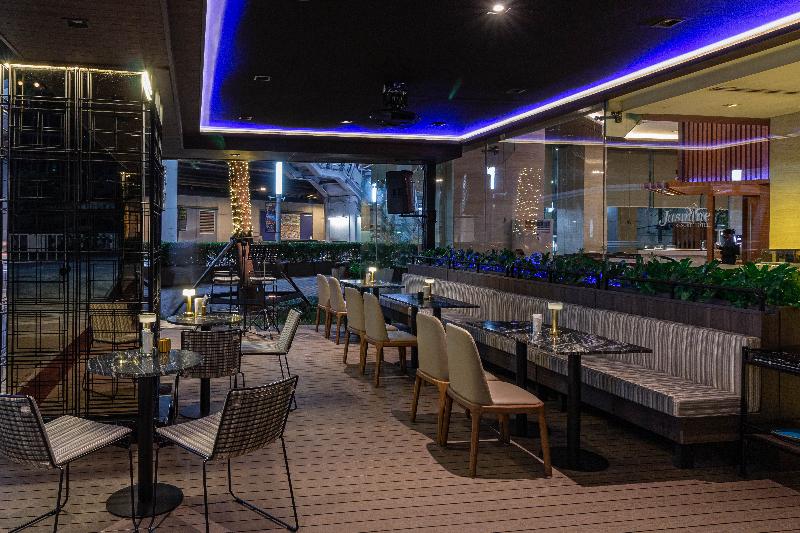 Jasmine Resort - Bar