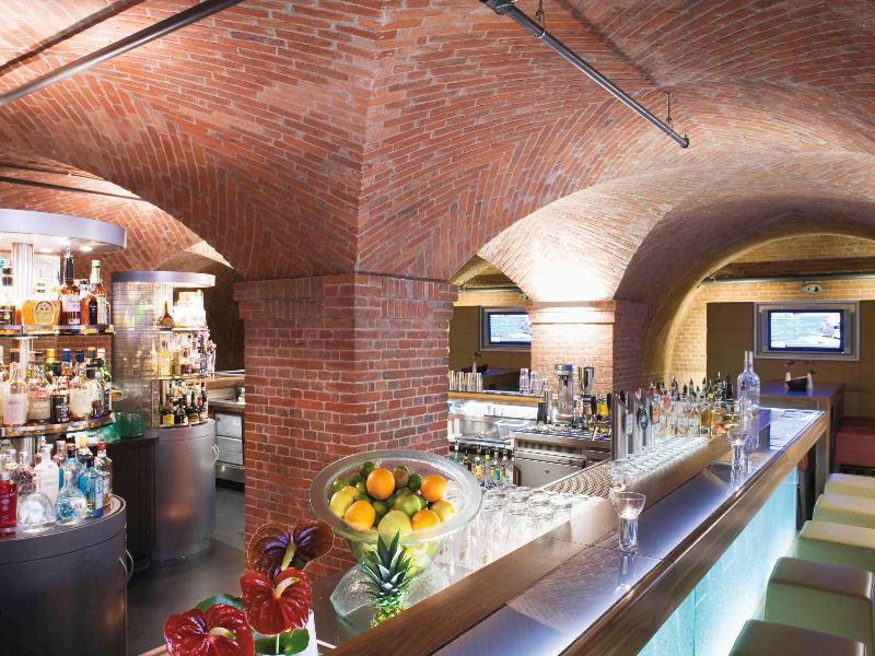 Movenpick Hotel Hamburg - Bar