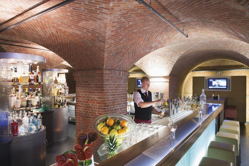 Movenpick Hotel Hamburg - Bar