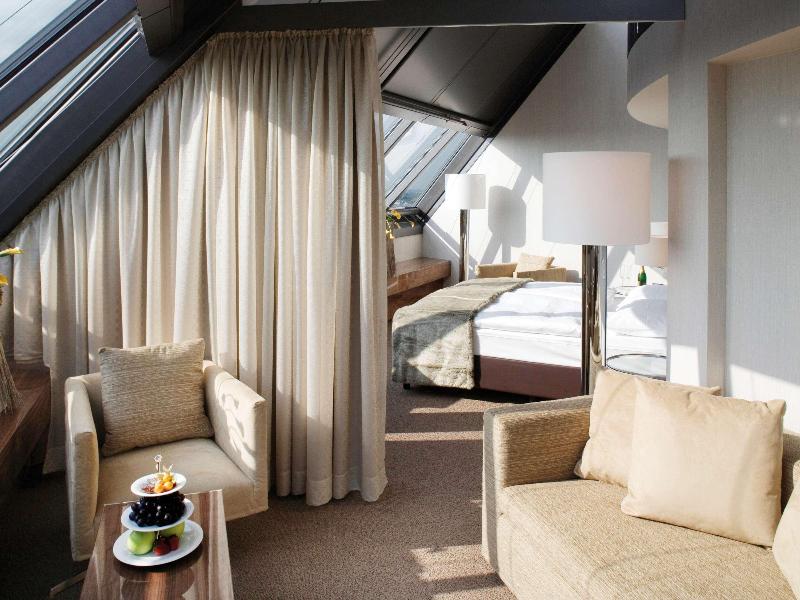 Movenpick Hotel Hamburg - Oda