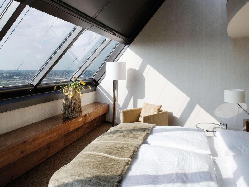 Movenpick Hotel Hamburg - Oda
