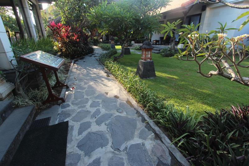 Taman Agung - Genel