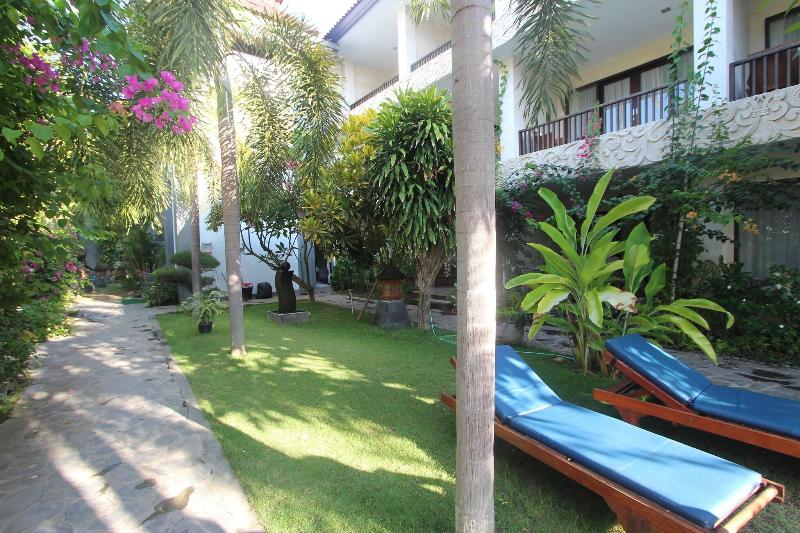Taman Agung - Genel