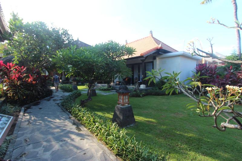 Taman Agung - Genel