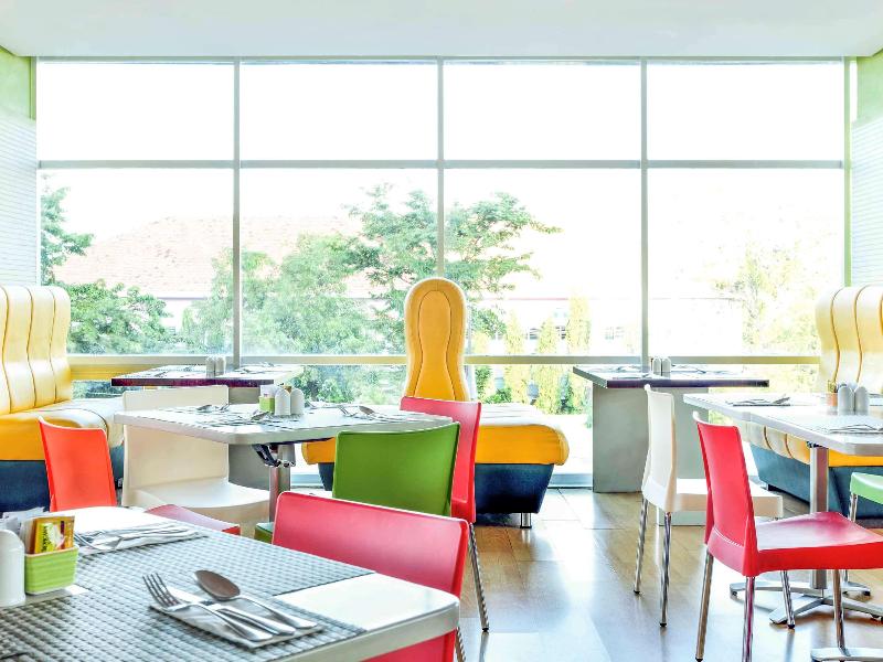 Ibis Semarang Simpang Lima - Restoran