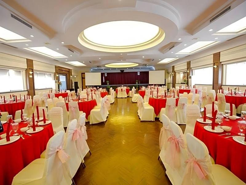Metro Park View Hotel - Genel