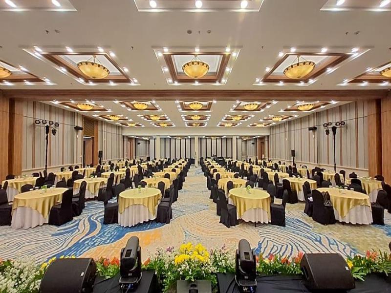 Patra Semarang Hotel & Convention - Genel