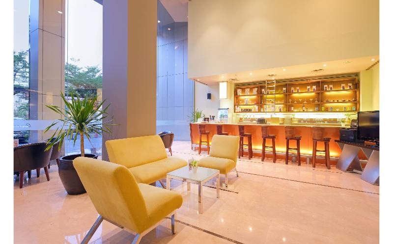 Quest Hotel Simpang Lima - Semarang - Lobi