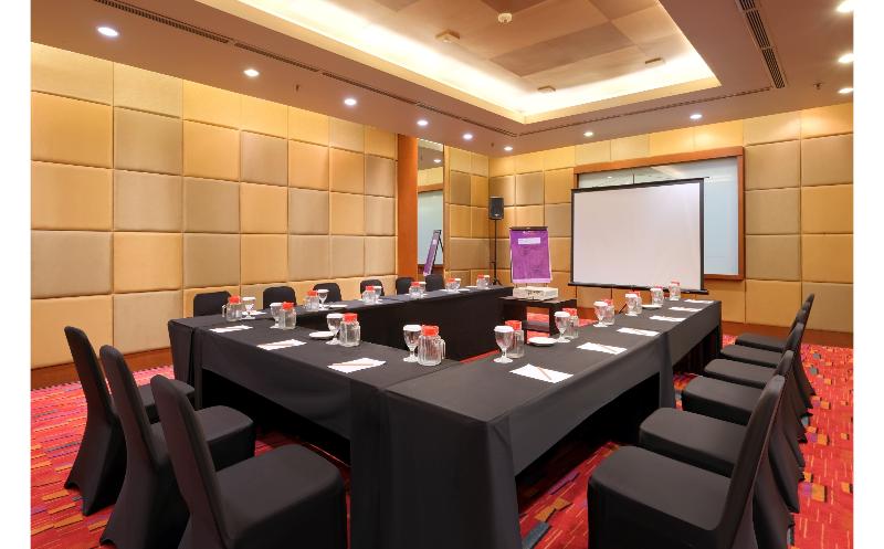 Quest Hotel Simpang Lima - Semarang - Toplantı