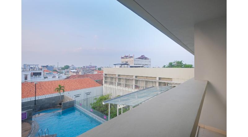 Quest Hotel Simpang Lima - Semarang - Oda