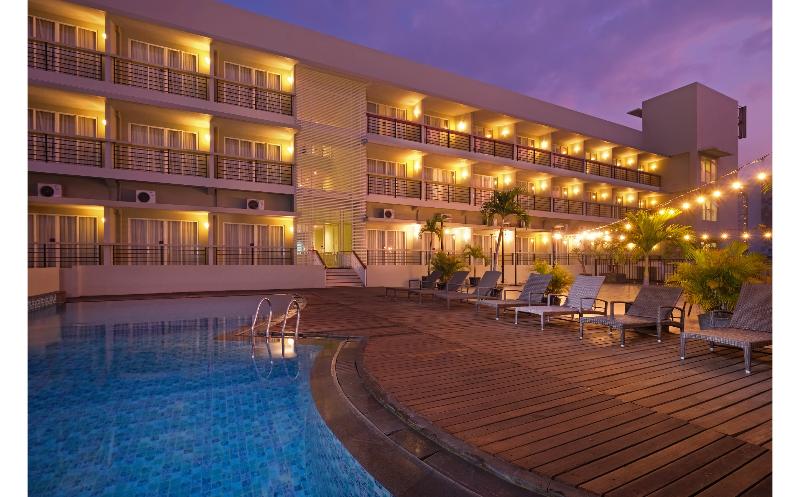 Quest Hotel Simpang Lima - Semarang - Havuz