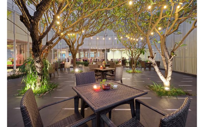 Quest Hotel Simpang Lima - Semarang - Restoran