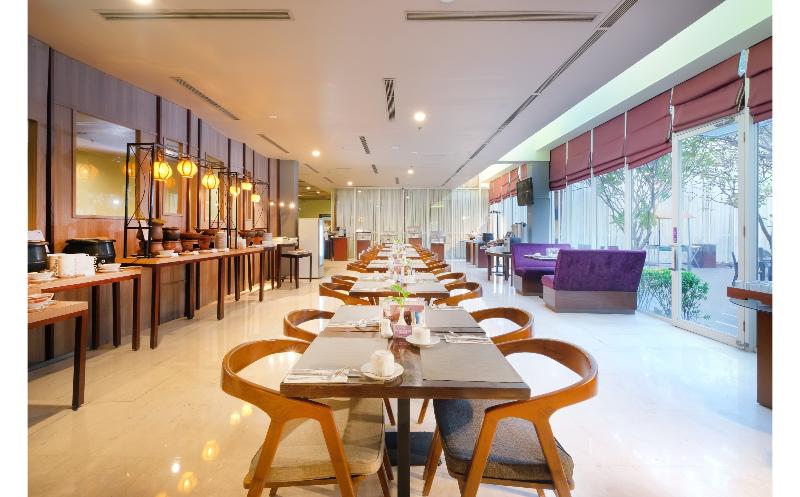 Quest Hotel Simpang Lima - Semarang - Restoran