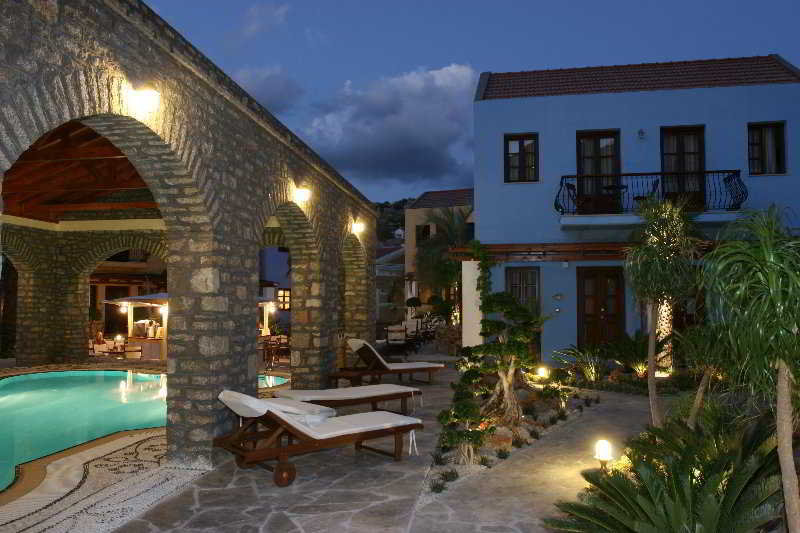 Iapetos Village - Genel