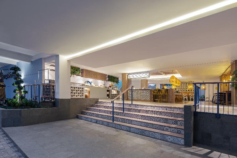 Kampi Hotel Legian - Lobi