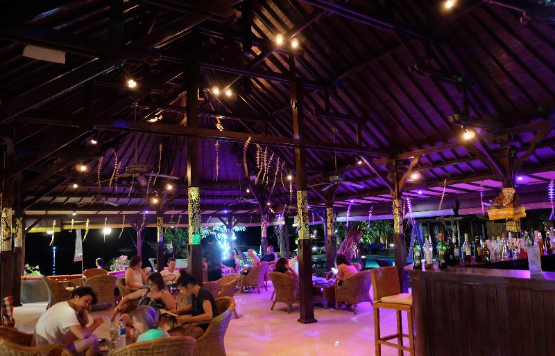 Adi Assri Beach Resort & Spa Pemuteran - Bar