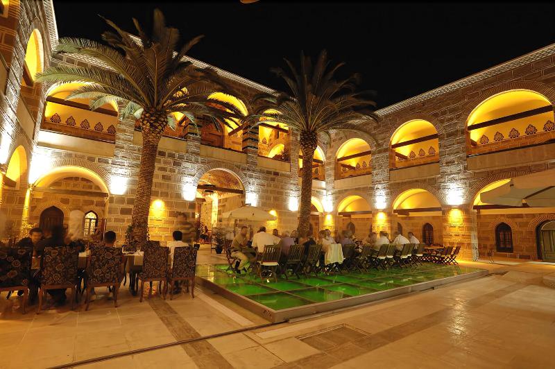 Cesme Kanuni Kervansaray - Genel