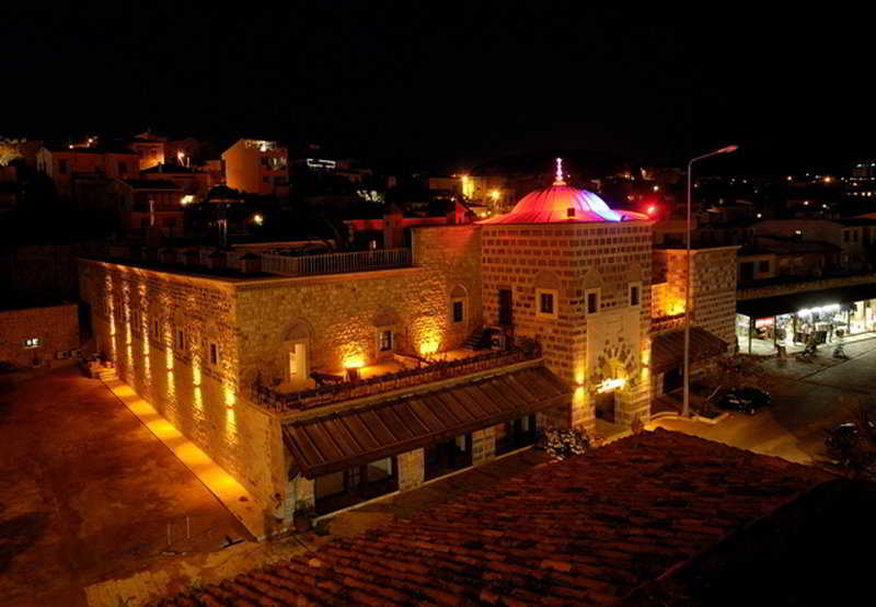 Cesme Kanuni Kervansaray fotoÄŸrafÄ±