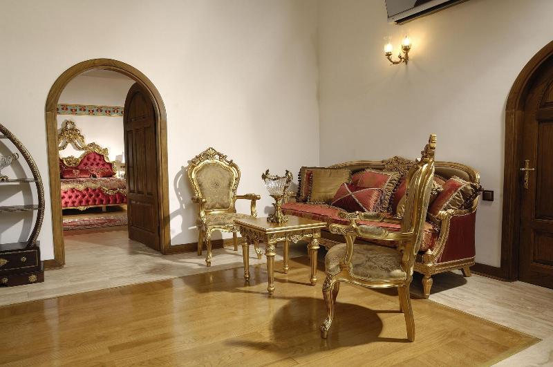 Cesme Kanuni Kervansaray - Oda