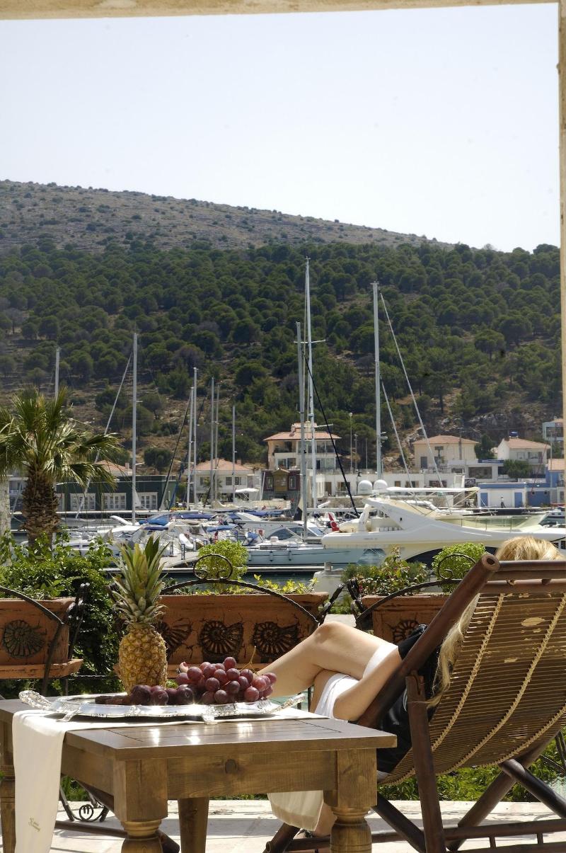 Cesme Kanuni Kervansaray - Oda