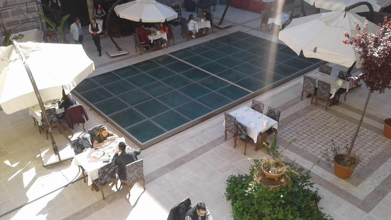 Cesme Kanuni Kervansaray - Restoran