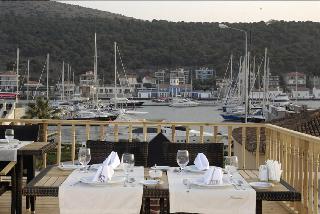 Cesme Kanuni Kervansaray fotoÄŸrafÄ±