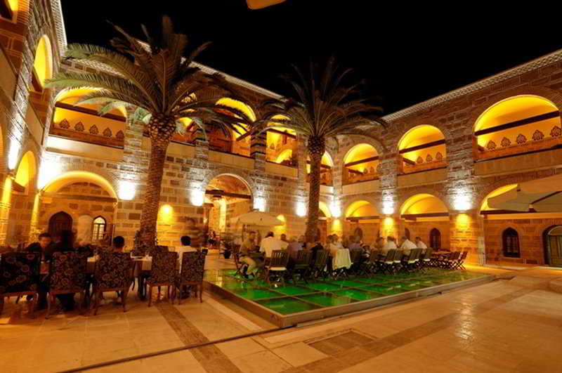 Cesme Kanuni Kervansaray fotoÄŸrafÄ±