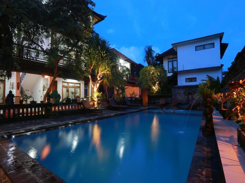Warsa's Garden Bungalows And Spa - Havuz