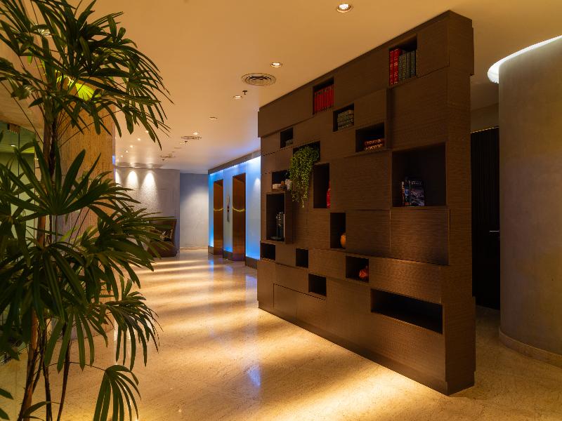 Lit Bangkok Hotel - Lobi