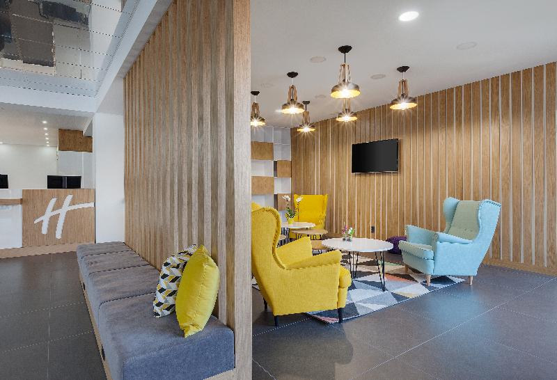 City Hotel Berlin East - Lobi