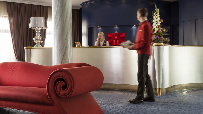Relais and Chateaux Hotel Buelow Palais - Lobi