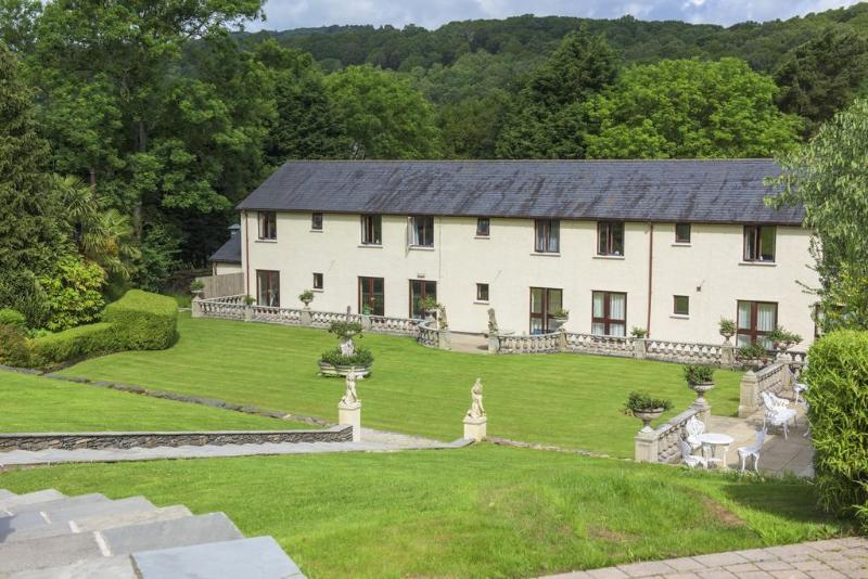 Newby Bridge Hotel - Genel