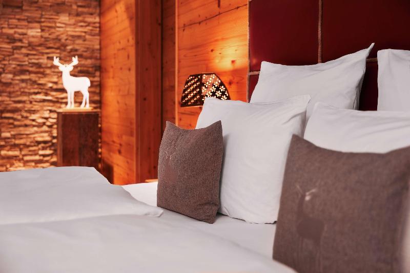 Grand Tirolia Hotel Kitzbühel-Hommage Luxury Hotel - Oda