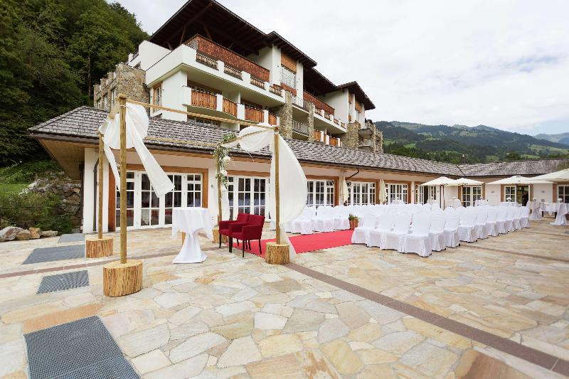 Grand Tirolia Hotel Kitzbühel-Hommage Luxury Hotel - Teras