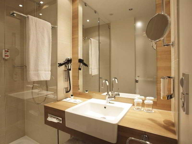 H4 Hotel Berlin Alexanderplatz fotoÄŸrafÄ±